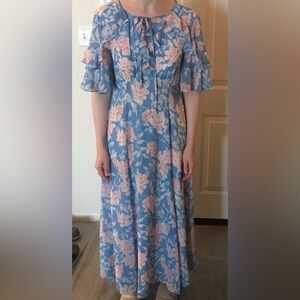 Gal Meets Glam Maxi Style Dress